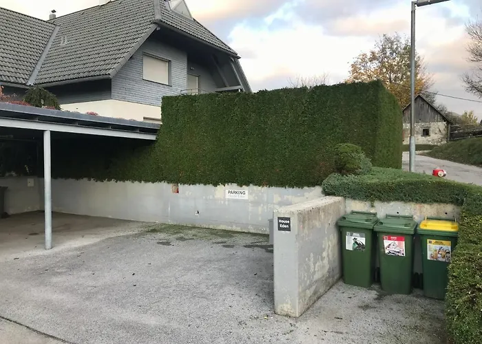 Below Eden Apartamento *